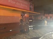 Incêndio atinge supermercado no bairro Prado, em Maceió