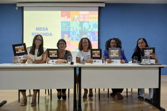 Palestrante na Conferência da Cidade referendamos o Programa Maceió é Massa Sem Racismo, como uma das estratégias indutivas para discussão sobre Cidades Antirracistas