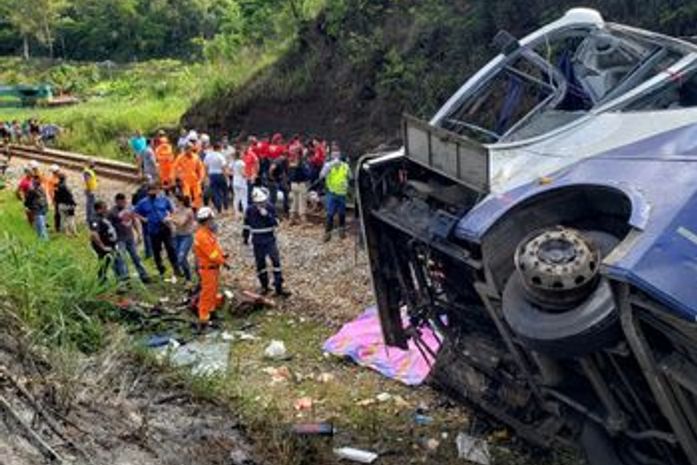 Defensoria pede bloqueio de bens de empresa para garantir indenizações das vítimas de acidente com ônibus em Minas Gerais