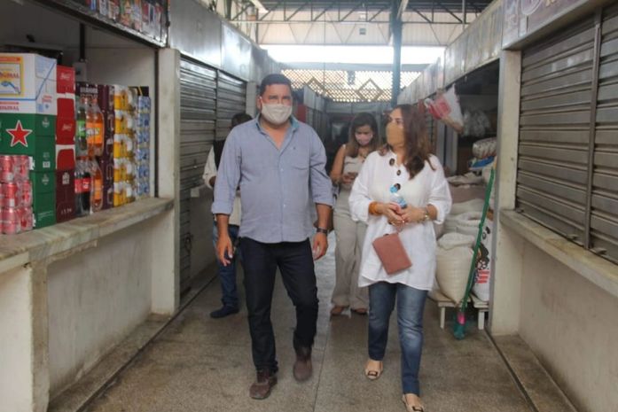 Prefeitura de Arapiraca debate melhorias no Mercado Público e Shopping Popular