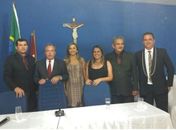 presidente da Câmara de Mata Grande (à esquerda) junto aos demais vereadores 