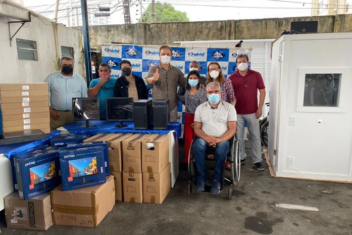 Deputado Galba Novaes acompanha entrega de equipamentos adquiridos pela Adefal através de uma emenda de sua autoria