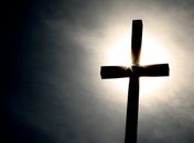 Data relembra a morte de Jesus na cruz