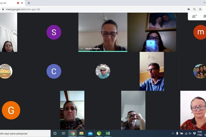 São Sebastião propõe atividades escolares por aplicativo para alunos da rede municipal