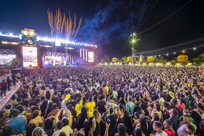 Polícia prende homem acusado de roubar três celulares no festival Verão Massayó