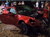 Motorista de Porsche perde controle e colide veículo contra árvore em Arapiraca