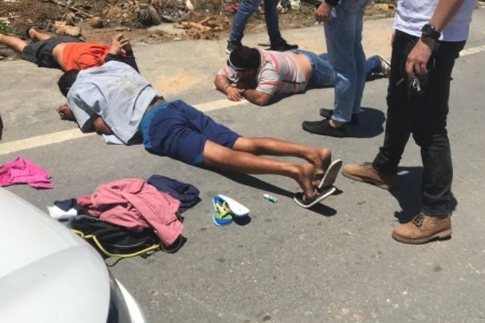 Trio acusado de assalto é preso após troca de tiros com a polícia