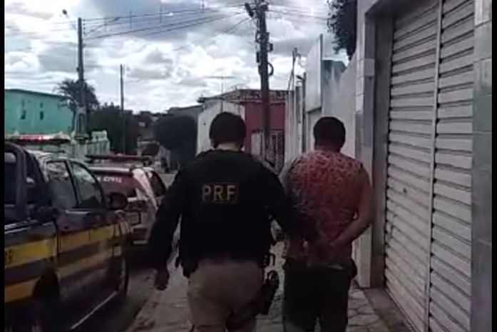 Homem foi preso em trecho da rodovia 423, no Sertão alagoano.