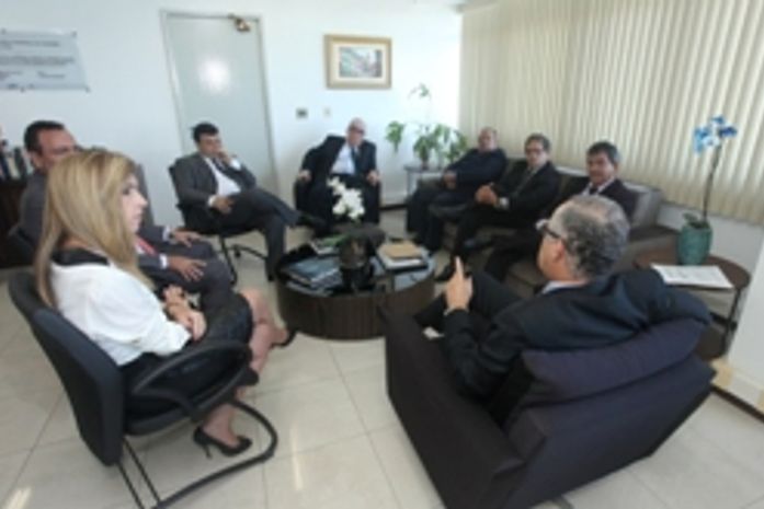 Expediente no TRT/AL é reduzido devido a corte no orçamento