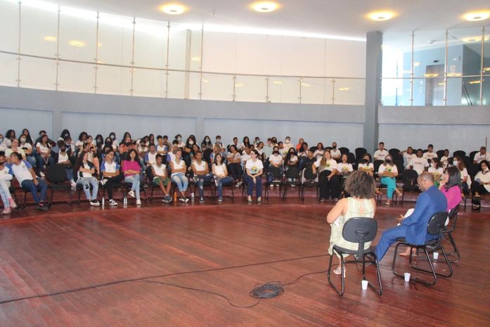 'Direitos humanos e racismo: e eu com isso?': estudantes de escolas públicas debatem sobre racismo estrutural