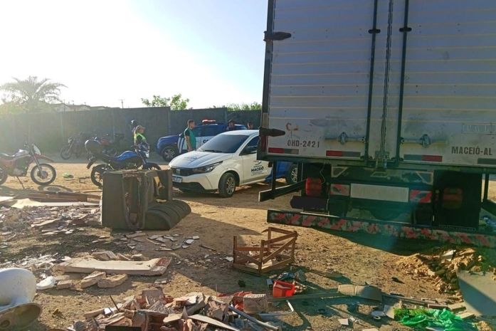 Operação Cidade Limpa apreende veículos por descarte irregular de resíduos em Maceió