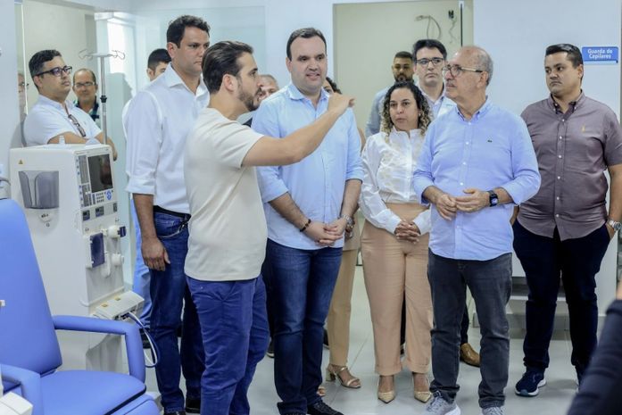 Luciano Amaral visita obras em Penedo ao lado de Ronaldo Lopes e Guilherme Lopes, reforçando parceria pelo desenvolvimento e fortalecendo base política local