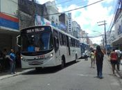 Ponto de ônibus no Centro de Maceió