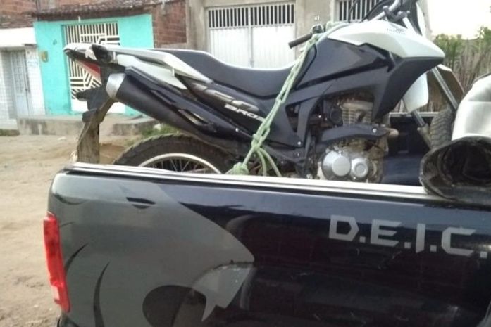 Moto apreendida na ação