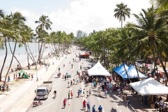 Uso de patinetes elétricos, hoverkarts e skates elétricos está proibido na "Rua Fechada"