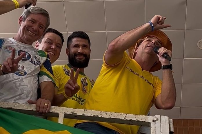 Cabo Bebeto recepciona Flávio Bolsonaro e Alfredo Gaspar em visita a Maceió