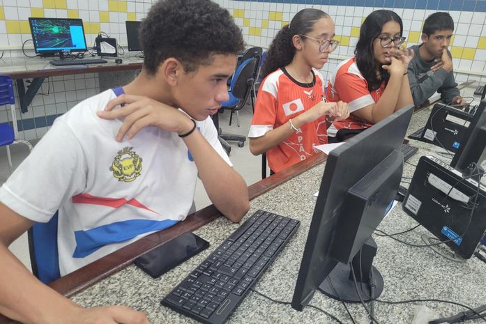 Estudantes da rede estadual participam das provas das olimpíadas brasileiras de física e ciências
