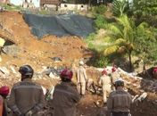 Polícia investiga se estouro em canos causou deslizamento no Recife