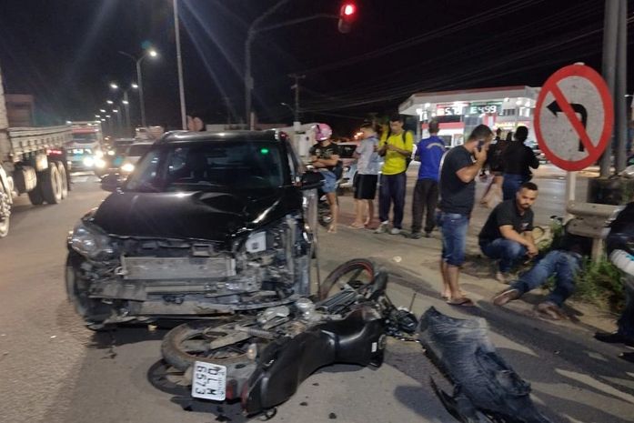 Colisão entre moto e carro deixa motociclista ferido em Arapiraca