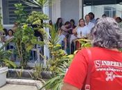 Vídeo: Trabalhadores da saúde ocupam Sesau em protesto contra fechamento de ambulatórios e demissões
