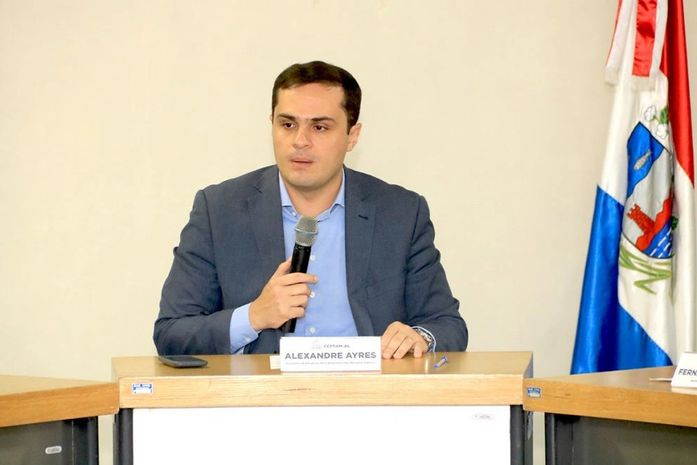 Depois de um bom período na equipe de Renan Filho, Aires agora atuará junto com o irmão Cacau, prefeito de Marechal Deodoro