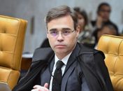 Mendonça suspende multas de norma sobre saúde mental no trabalho