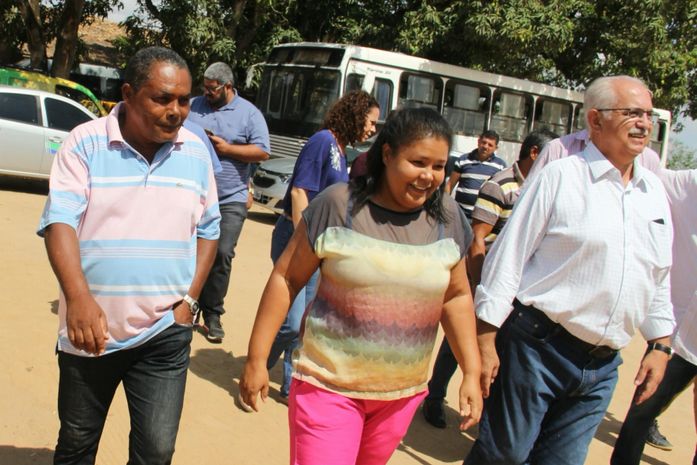 Na visita as obras do Cangandu Teófilo foi recepcionado por família