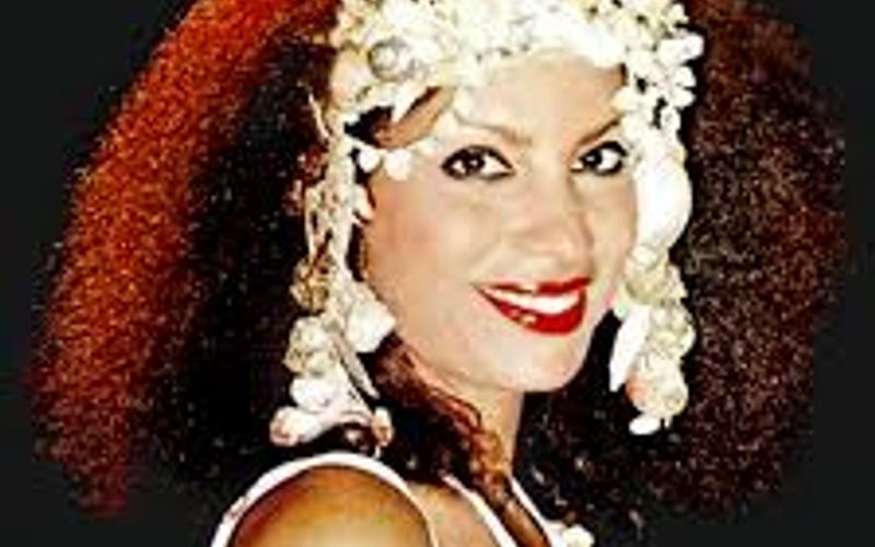 Hoje faz 37 anos que a guerreira, filha de Ogum e Iansã, fezse eterna. Eparrei, Oyá!