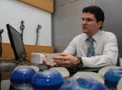 Cirurgião plástico André de Mendonça