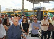 Prefeito Rogério Teófilo apresenta nova frota de ônibus escolares