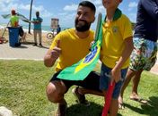 Delegado Fábio Costa participa de ato na orla pela democracia e liberdade