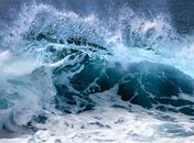 Marinha alerta para ressaca com ondas de até 3 metros no litoral alagoano