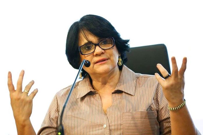 Damares pretende fortalecer conselhos tutelares