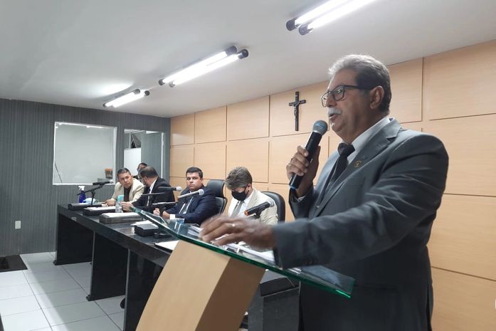 Vereador Melquisedec pede que prefeito Luciano Barbosa, repasse os recursos dos hospitais de Arapiraca
