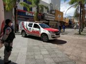 PM intensifica fiscalização e flagra descumprimentos do Decreto Emergencial