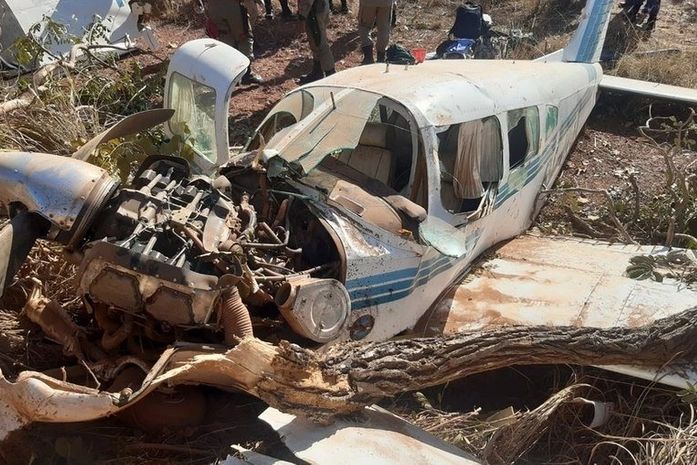 MT: Avião cai por falta de combustível e deixa quatro feridos