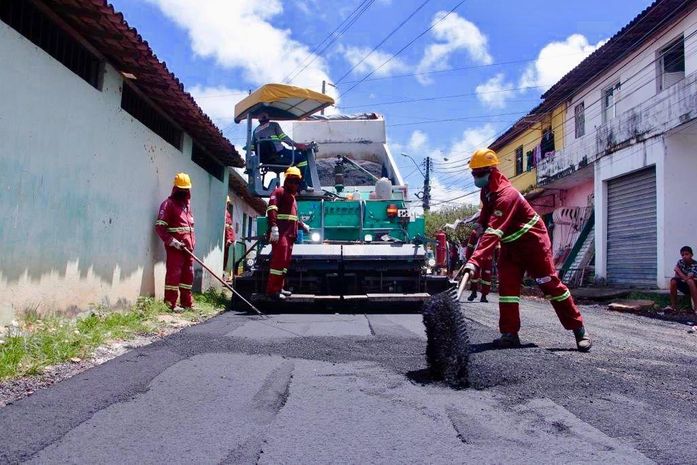Moradores do Mutirão, na Chã da Jaqueira, comemoram evolução das obras na região