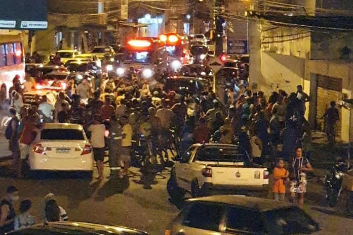 Duplo homicídio aconteceu no bairro do Vergel do Lago, parte baixa de Maceió