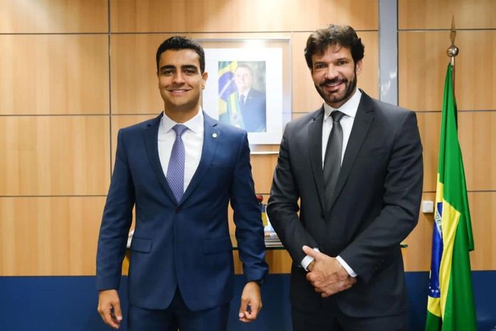 Em Brasília, JHC anuncia primeira Escola Nacional de Turismo em Maceió