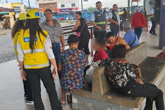 Equipe Social do Ronda no Bairro presta atendimento à criança ferida no Terminal do Benedito Bentes