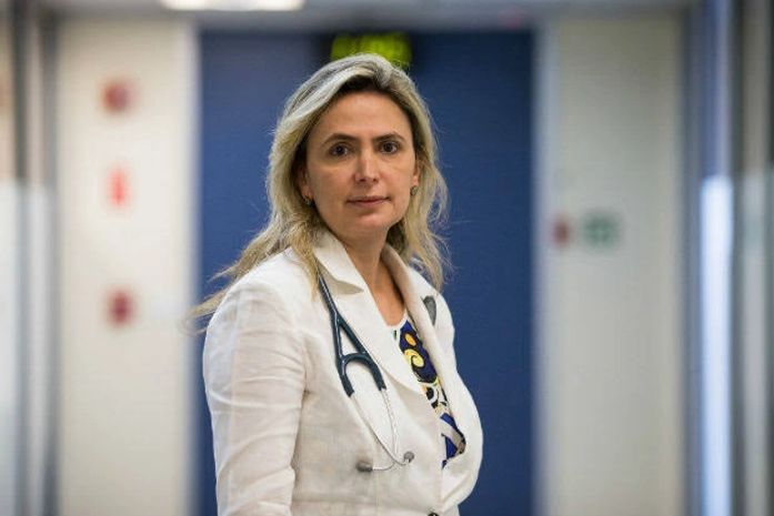 Médica cardiologista, Ludhmila Abrahão Hajjar