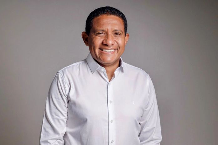 Medalha da PM projeta Júlio Cezar a novo patamar no xadrez político de Alagoas