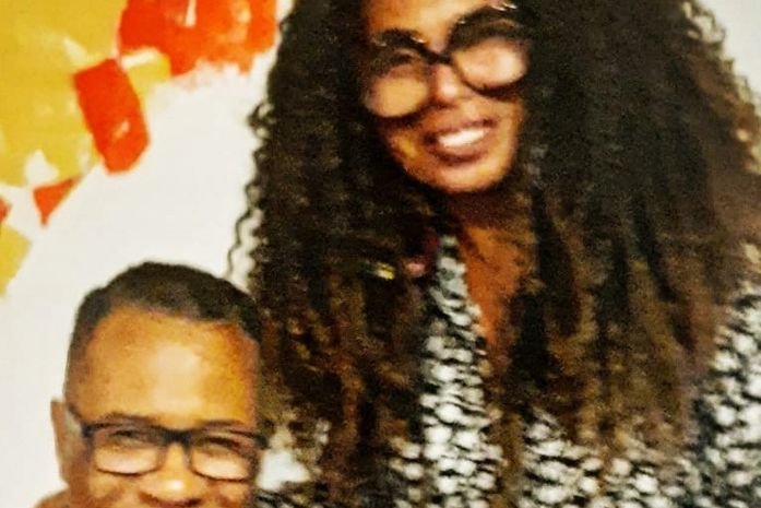 Essa ativista prestigiou a sessão de autógrafos do livro "A Pérola Mais Negra", do jornalista, Oscar Henrique, no Quilombo do Nando, Rio de Janeiro