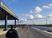 PRF em AL prende motociclista inabilitado transportando criança de 5 anos na BR-101