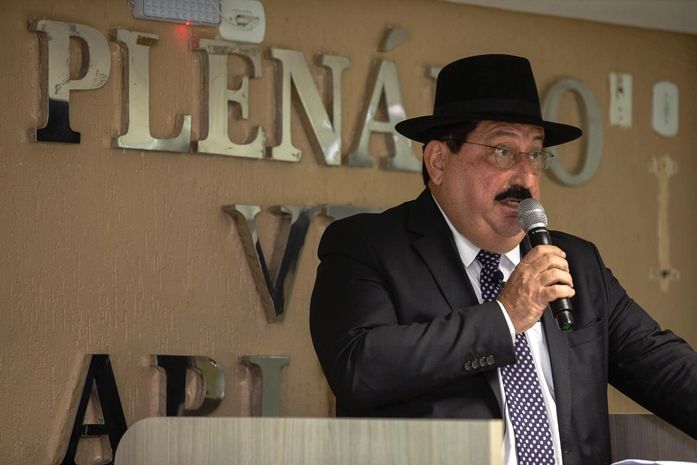 Gilberto Gonçalves toma posse para o segundo mandato como prefeito de Rio Largo