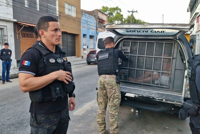 Polícia Civil deflagra operação e prende mais de 20 criminosos; veja vídeos