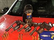 PM aborda veículo com criminosos e apreende três armas de fogo na Cidade Universitária