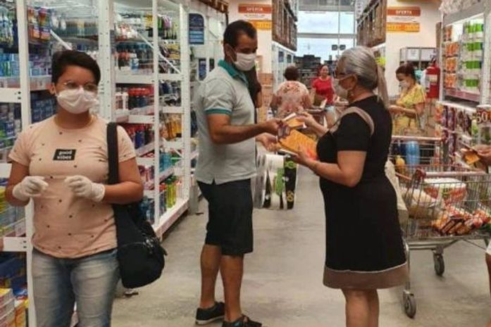 Prefeitura de Arapiraca limita entrada de pessoas em estabelecimentos comerciais