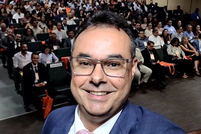 Procurador Fábio Lins lança o livro "Machado de Assis e a Administração Pública"