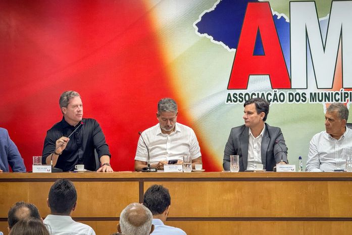 Marx afirma que isenção do IR até R$ 5 mil “não pode sacrificar ainda mais as já tão sacrificadas finanças municipais”